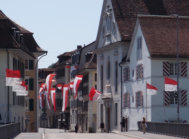 210719 Wengibr flags