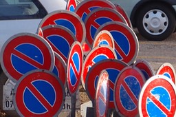 Traffic Signs Riot 1